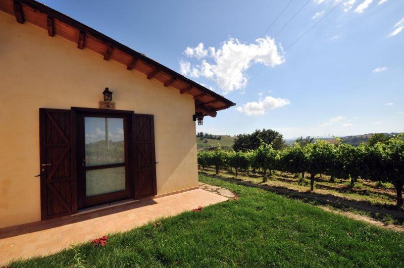 Agriturismo Casale Contessa Montebuono  Bagian luar foto